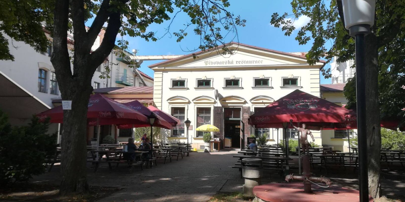 Ježkovo kulturní léto 2024: Nightfane, Morava