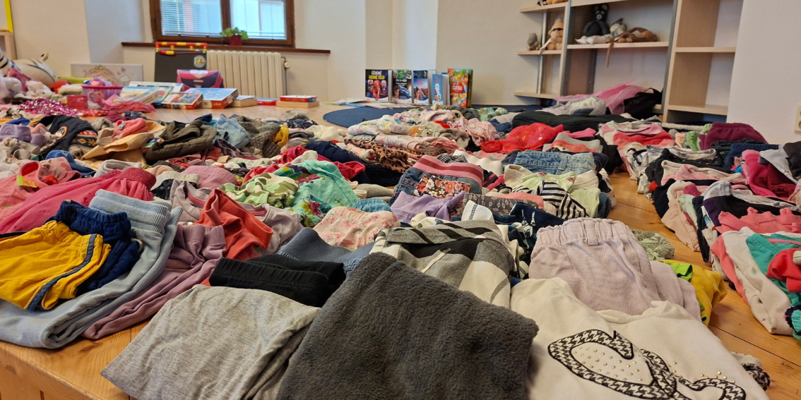 Swap dětského oblečení, hraček a knih