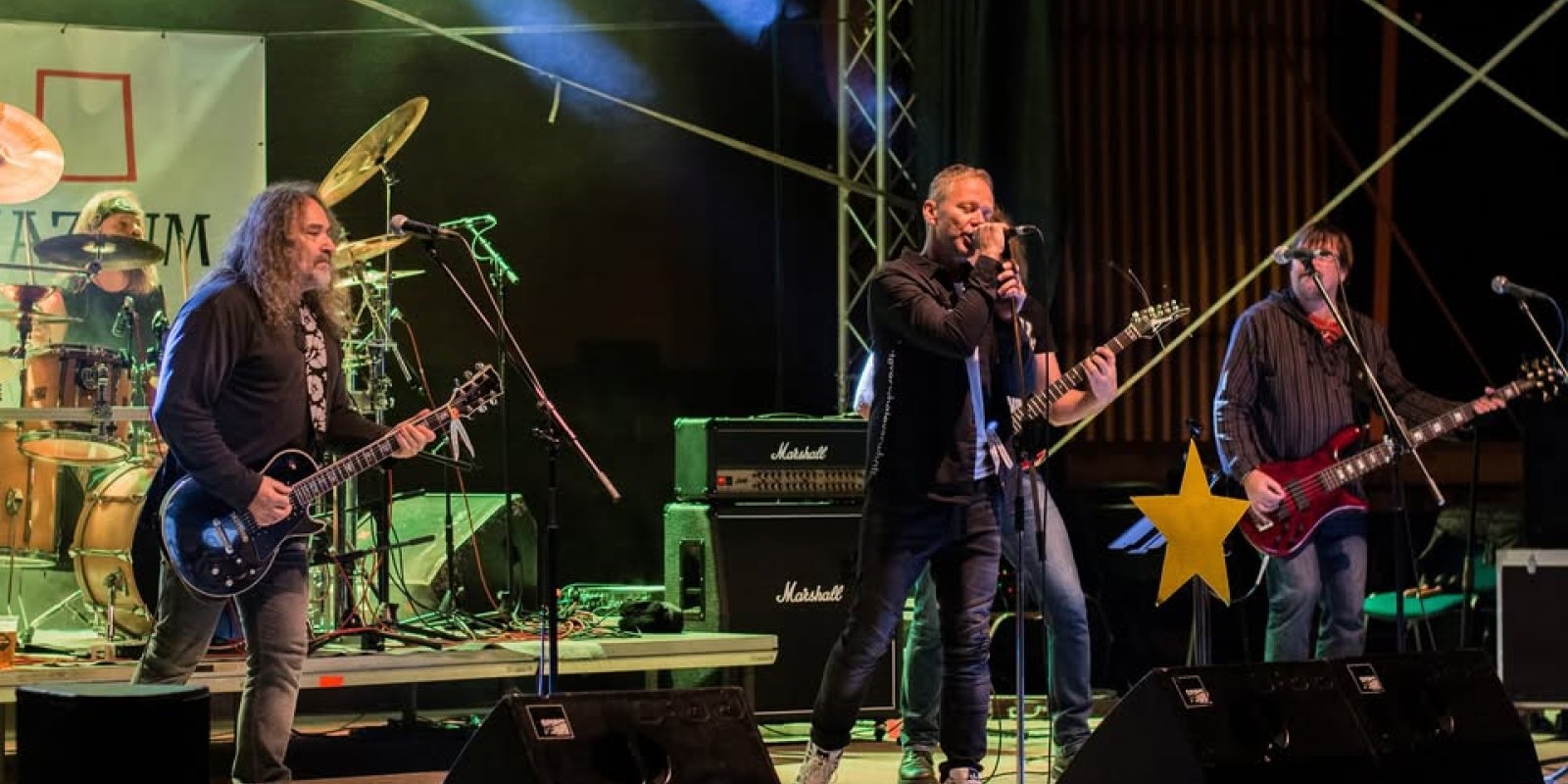 Ježkovo kulturní léto 2025: Pozor Mamut, Major Major