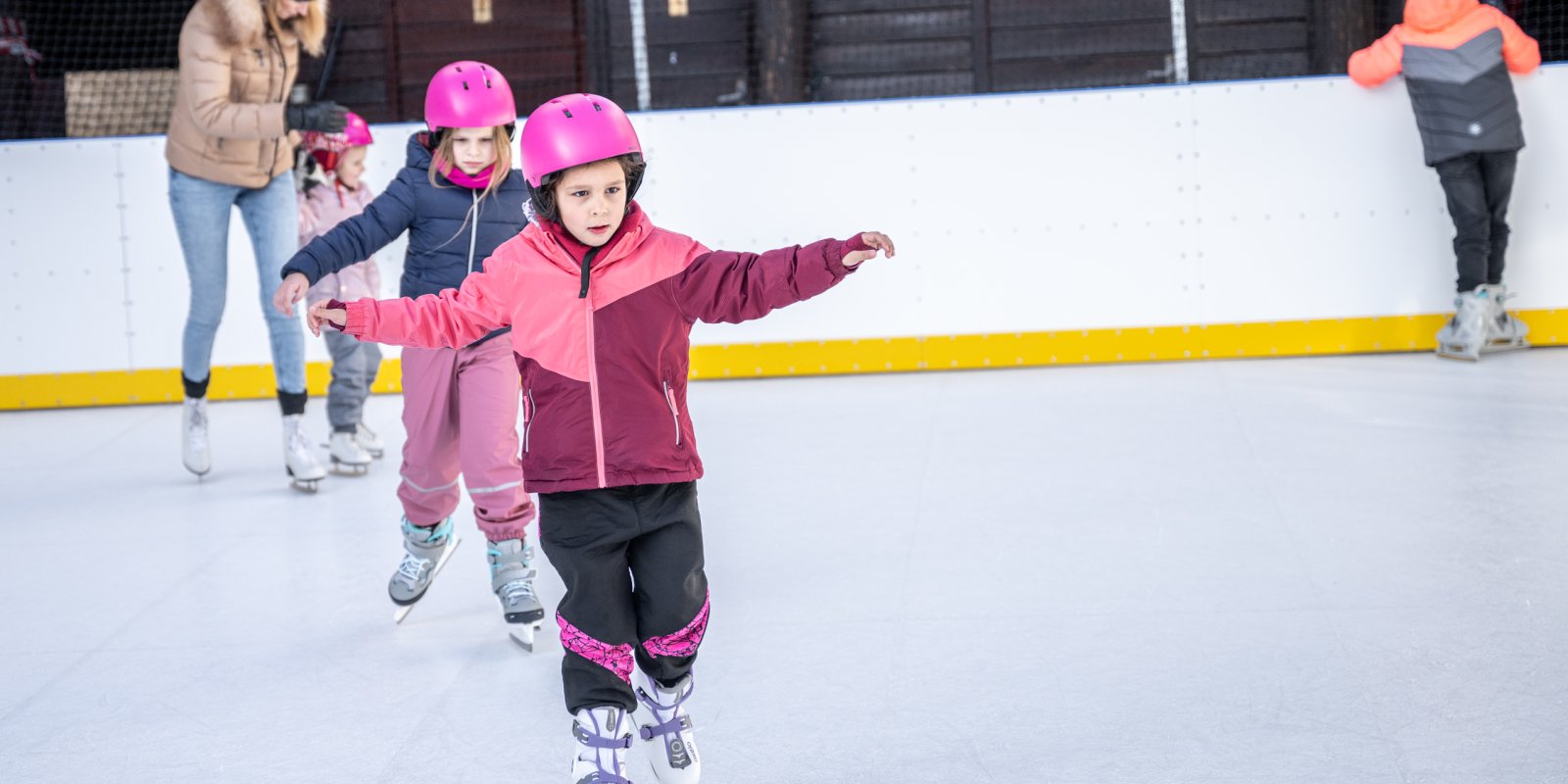 Umělé kluziště na parkánu