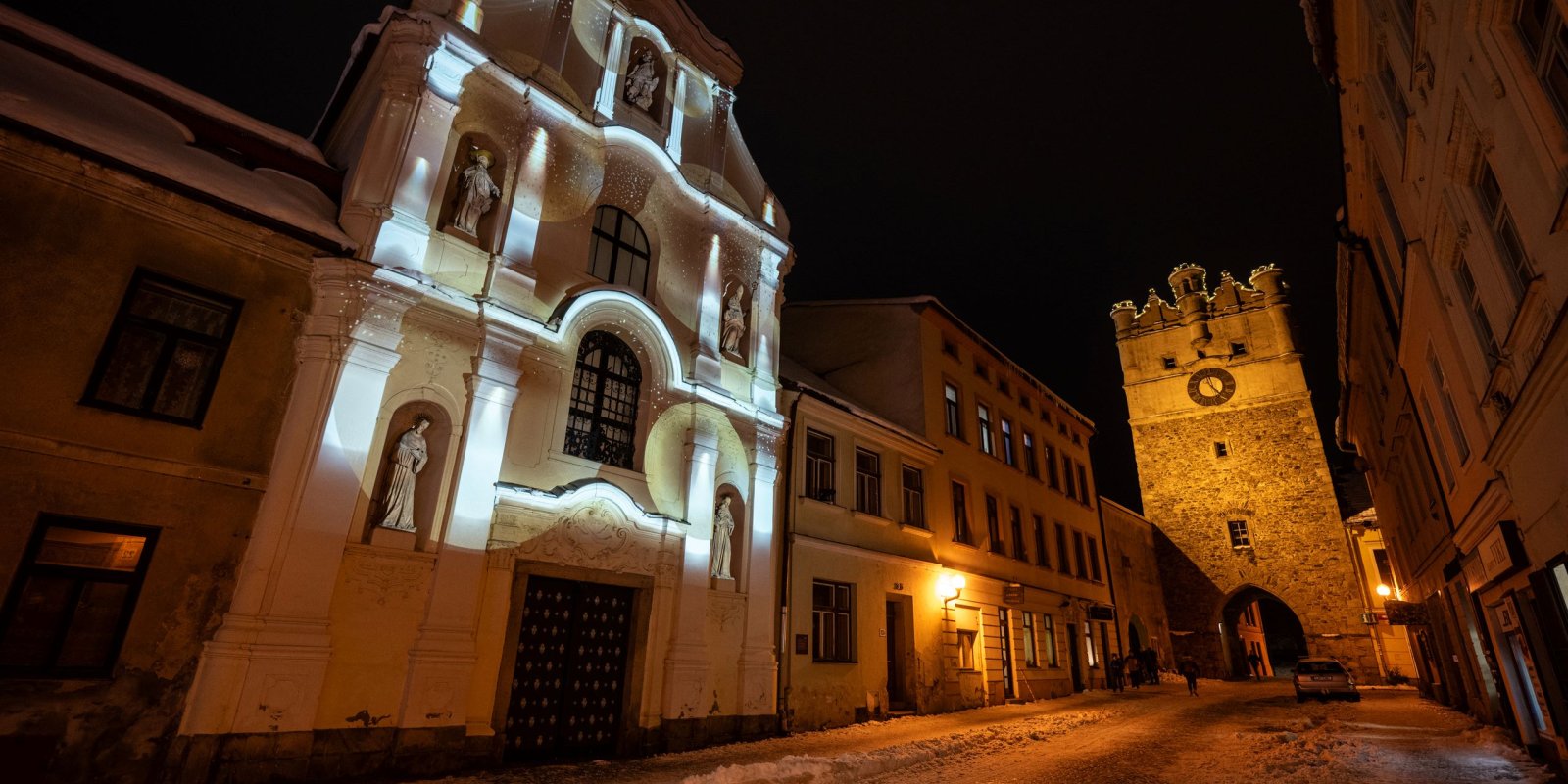 Interiéry minoritského kostela Nanebevzetí Panny Marie a unikátní gotické "kaple" - uvolněny další vstupenky do prodeje