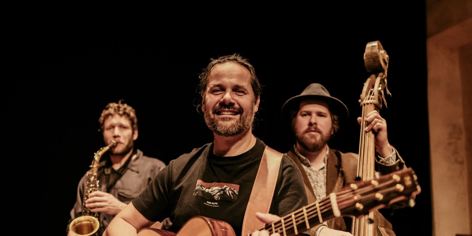 Kapela DAMAR - balkánské rytmy v kavárně SOKOLOVNA