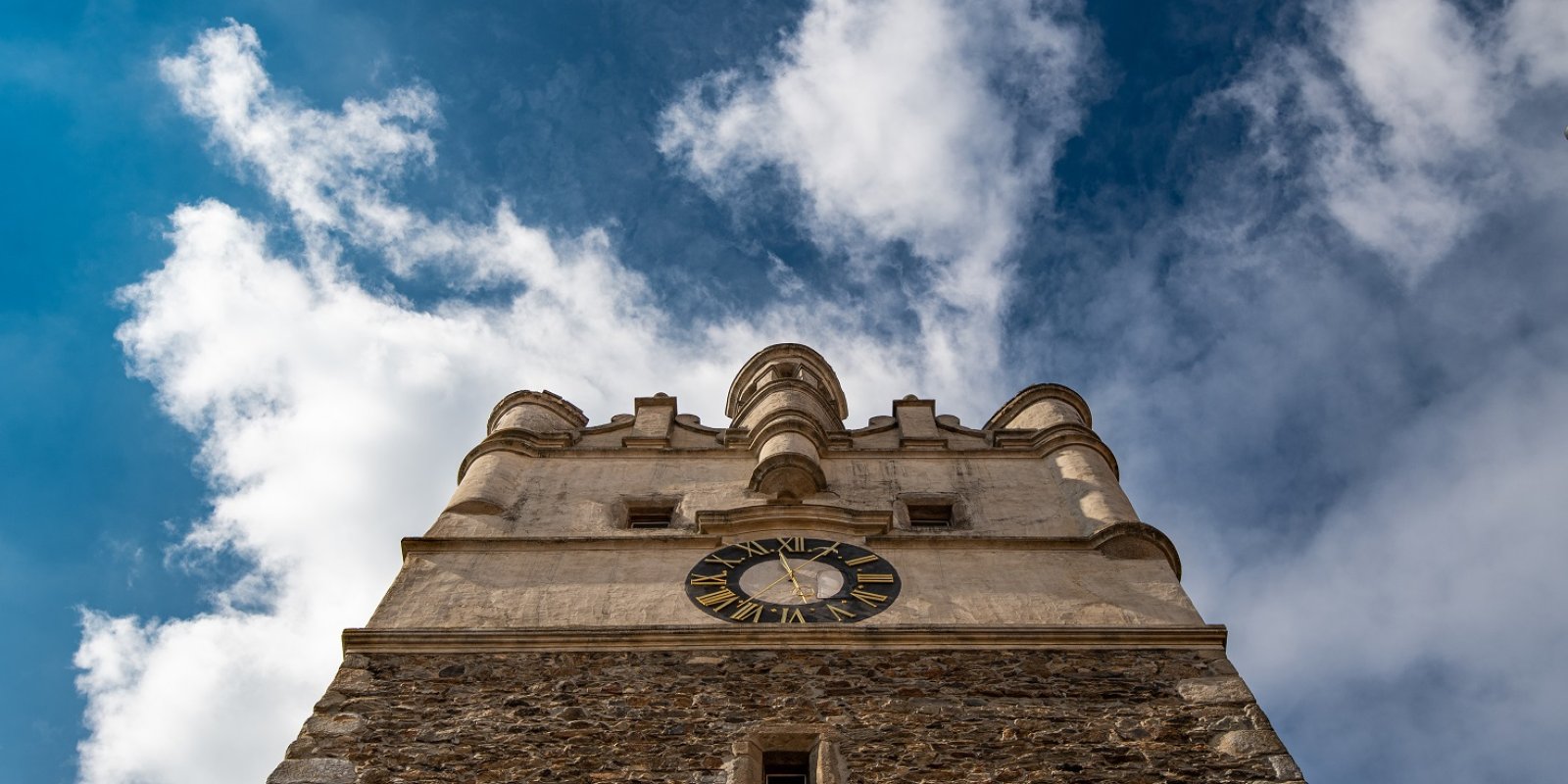 Beseda k opravě Brány Matky Boží