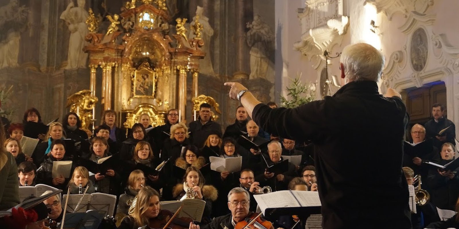 Campanula slaví 40: Vánoční koncert   